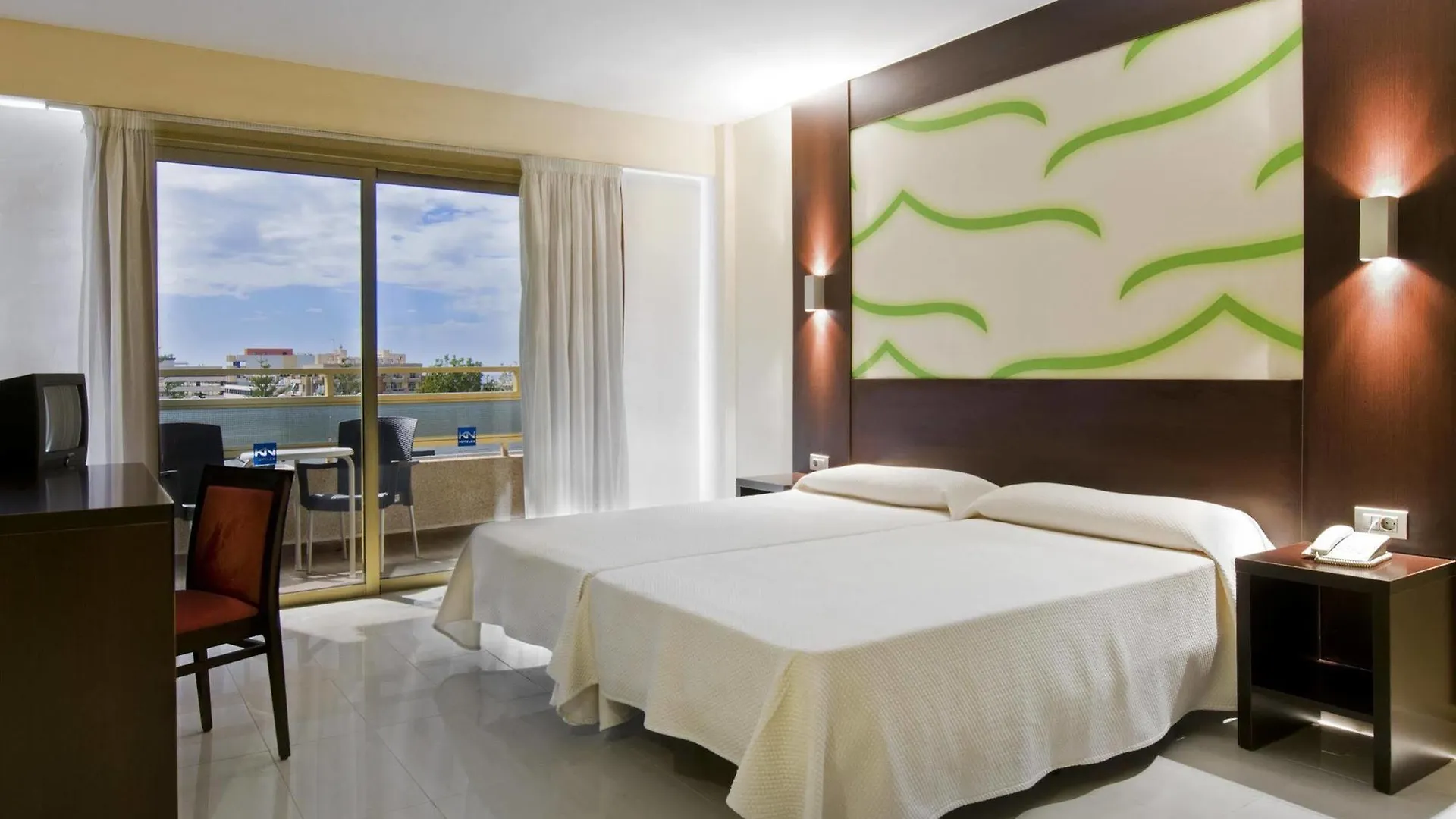 Kn Aparthotel Columbus Playa de las Americas